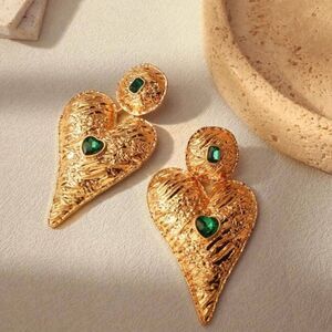 Vintage style earrings N645